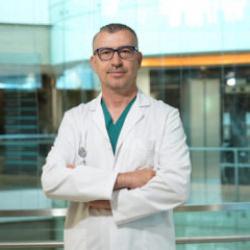 Ge&ccedil;meyen karın ağrısı apandistin habercisi olabilir! Uzman isim uyardı