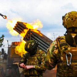 Rusya, Ukrayna'da iki yeri ele ge&ccedil;irdi