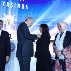 Son dakika: Tarihi t&ouml;rende tam 10 isim AK Parti'ye katıldı! Milletvekili sayısı ka&ccedil; oldu?