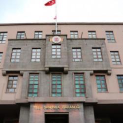S&ouml;zleşmeli er ve uzman erbaş temini başvuru s&uuml;resi uzatıldı