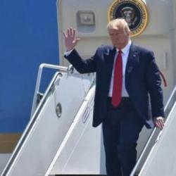 Trump 2026 NATO Zirvesi'nden ayrılırken İran tehdidi y&uuml;z&uuml;nden gizlice u&ccedil;ak değiştirmiş