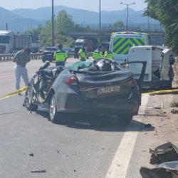 Uzman onbaşının kahreden &ouml;l&uuml;m&uuml;: Otomobil kağıt gibi ezildi!