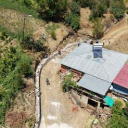 Adana'da unutulmayacak fedakarlık! Yatalak vatandaş i&ccedil;in k&ouml;yl&uuml; arazisini verdi