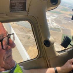 79 yaşındaki depremzedenin "pilotluk hayali" ger&ccedil;ekleştirildi