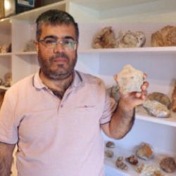 Ayağına takılan taş hayatını değiştirdi! Tanesini 50 bin TL'ye sattığı &uuml;r&uuml;nler var