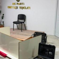 AK Parti Emet İl&ccedil;e Başkanlığı binasına saldırı