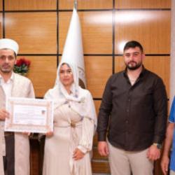 Alman kadın Kırşehir'de M&uuml;sl&uuml;man oldu