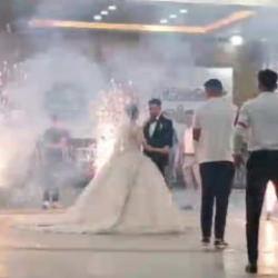 Damada d&uuml;ğ&uuml;nde &ouml;yle bir hediye geldi ki, g&ouml;renler şaşkına d&ouml;nd&uuml;!