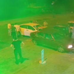 Denizli'de hareketli gece! Ka&ccedil;an ve 4 araca &ccedil;arpan s&uuml;r&uuml;c&uuml;ye 450 bin TL ceza kesildi 