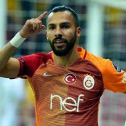Galatasaray'ın eski yıldızı Yasin &Ouml;ztekin 39 yaşında 3. Lig ekibine imza attı!