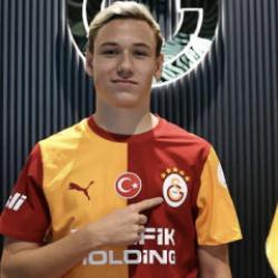 Galatasaray'ın yeni transferi Aleksey Batrakov'a duygusal veda!