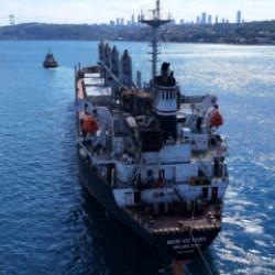 İstanbul Boğazı "M/V New Victory" gemisinin ge&ccedil;işi nedeniyle &ccedil;ift y&ouml;nl&uuml; trafiğe kapatıldı