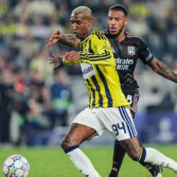 Kadık&ouml;y'de kazanan yok! Fenerbah&ccedil;e turu Fransa'ya bıraktı