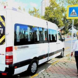 Okul servislerinde yeni tarife belli oldu: Veliler tepkili, servis&ccedil;iler ucuz buluyor
