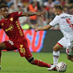 S&uuml;per Lig'de 6 goll&uuml; &ccedil;ılgın d&uuml;ello! Galibiyeti 90'da ka&ccedil;ırdılar