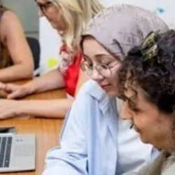 Teknolojinin g&uuml;c&uuml;yle kadın girişimcilere T&uuml;rk Telekom'dan 3 milyon liralık hibe destek