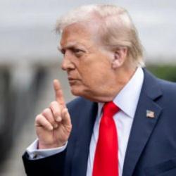 Trump  "yeni ABD toprağını" paylaştı