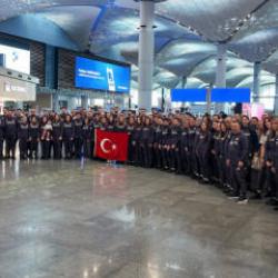 T&uuml;rkiye, Akdeniz Oyunları&rsquo;na damga vurmaya hazırlanıyor! Bakan Bak'tan sporculara mesaj