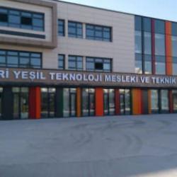 T&uuml;rkiye'nin ilk enerji lisesi d&uuml;nyanın en iyi okulları arasında finale kaldı