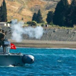 T&uuml;rkiye'nin yeni hamlesi Yunan'ı &ccedil;ıldırttı! Ege ve Akdeniz'de dengeleri değiştiren karar