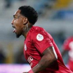 41 ma&ccedil;ta 10 gol atmıştı! 1. Lig ekibi İngiliz oyuncunun s&ouml;zleşmesini feshetti