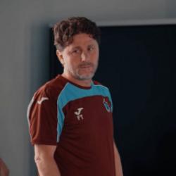 Fatih Tekke'den takıma g&uuml;ld&uuml;ren fır&ccedil;a
