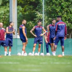 6 eksik! Trabzonspor Amed ma&ccedil;ının kamp kadrosunu a&ccedil;ıkladı