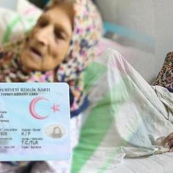 Torununun torununu g&ouml;rd&uuml;! Yaşını duyan inanamıyor 