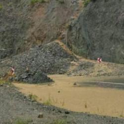 Artvin'de sağanak; ev ve iş yerlerini su bastı