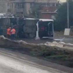 B&uuml;y&uuml;k&ccedil;ekmece&rsquo;de feci kaza: &Ccedil;ok sayıda yaralı var...