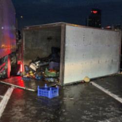 İstanbul'da sağanak sonrası iki zincirleme kazada 10 kişi yaralandı