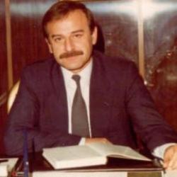 Eski CHP Genel Başkan Vekili Cevdet Selvi, hayatını kaybetti