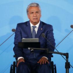 Eski Devlet Başkanı r&uuml;şvet su&ccedil;undan hapis cezasına &ccedil;arptırıldı