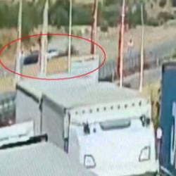 Gaziantep'te d&ouml;rt kişinin &ouml;ld&uuml;ğ&uuml; feci kaza saniye saniye g&uuml;venlik kamerasında!