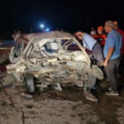 iki otomobilin kafa kafaya &ccedil;arpıştı: 1 &ouml;l&uuml;, 1 yaralı