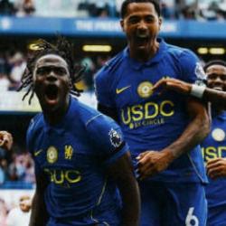 7 goll&uuml; nefes kesen d&uuml;elloda kazanan Chelsea!