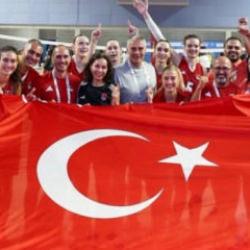Kadın Milli Voleybol Takımı Akdeniz Oyunları'nda şampiyon oldu
