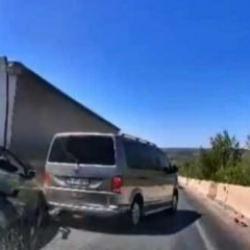 Milas'taki 5 ara&ccedil;lı kaza kameraya yansıdı