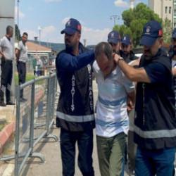 Milletvekilini bı&ccedil;aklayan Keleş partisinden ihra&ccedil; edildi