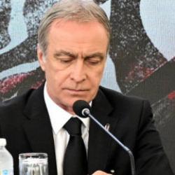 &Ouml;nder &Ouml;zen'den transfer m&uuml;jdesi: "Bekleyelim, g&ouml;relim!"