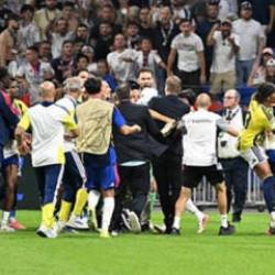 Lyon-Fenerbah&ccedil;e ma&ccedil;ı sonrası ortalık karışmıştı! 6 kişi i&ccedil;in g&ouml;zaltı...