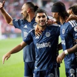 Samsun'da Oğuz Aydın'ın gecesi! Fenerbah&ccedil;e 3 puanı kaptı