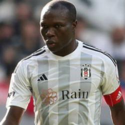 Transferde b&uuml;y&uuml;k s&uuml;rpriz! Vincent Aboubakar, TFF 1. Lig ekibine imza attı