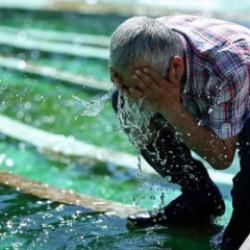 T&uuml;rkiye&rsquo;de hava alarmı: Bir yanda 41 derece, diğer yanda sağanak