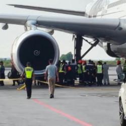 Yolcu u&ccedil;ağının iniş takımında erkek cesedi bulundu