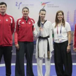 Taekwondo'da Elif Sude Akg&uuml;l ile g&uuml;ld&uuml;k
