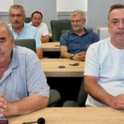 CHP'nin adayına 'Boş' oy atan G&uuml;nd&uuml;z, AK Parti'ye ge&ccedil;ti
