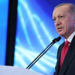 Cumhurbaşkanı Erdoğan'dan d&uuml;nyaya Sivas Kongresi mesajı: Bu millet asla boyun eğmeyecek