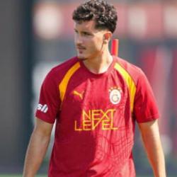 Deniz G&uuml;l, Galatasaray'da mesaiye başladı
