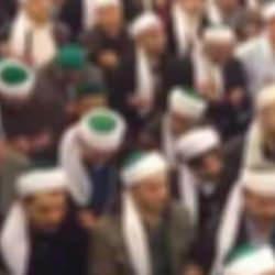 Dikkat &ccedil;eken &lsquo;cemaat&rsquo; uyarısı: Siyaset ve para dinin &ouml;n&uuml;ne ge&ccedil;iyor